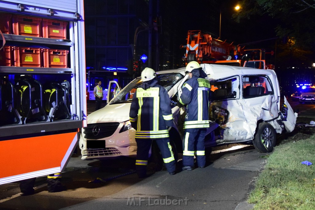 VU PKW Strab Koeln Niehl Amsterdamerstr Friedrich Karlstr P229.JPG - Miklos Laubert